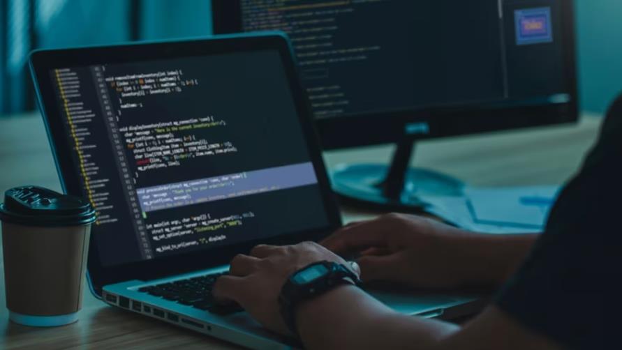 怀化小程序开发中，.NET 与 .NET Core 的差异深度解析